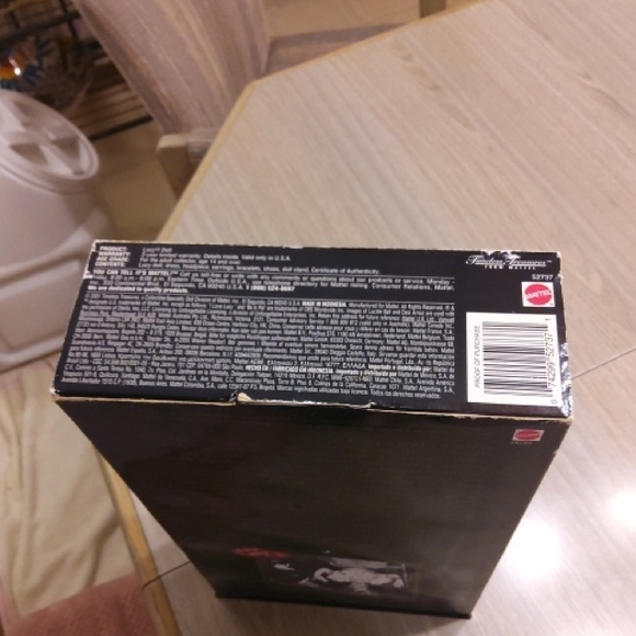 Mattel I Love Lucy Doll in White with Yellow Accents - Picture 9 of 9